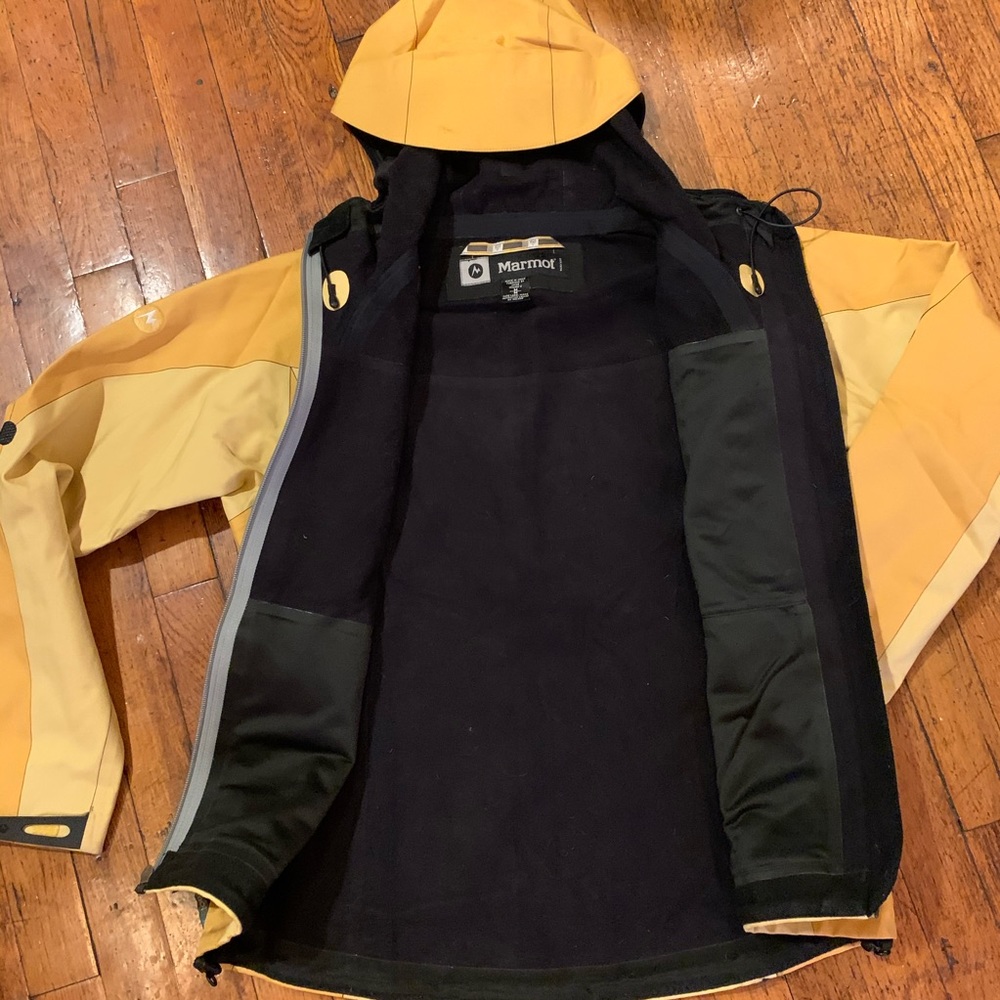 Marmot Softshell Parka! - image 6